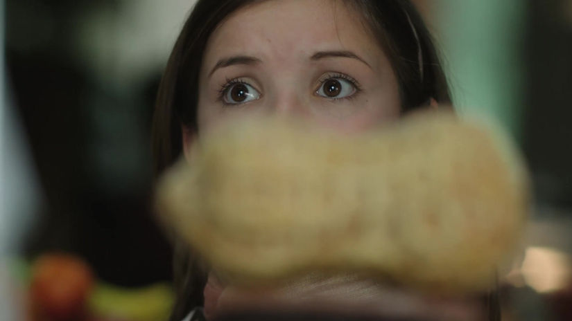 COMMERCIAL :: PEANUT